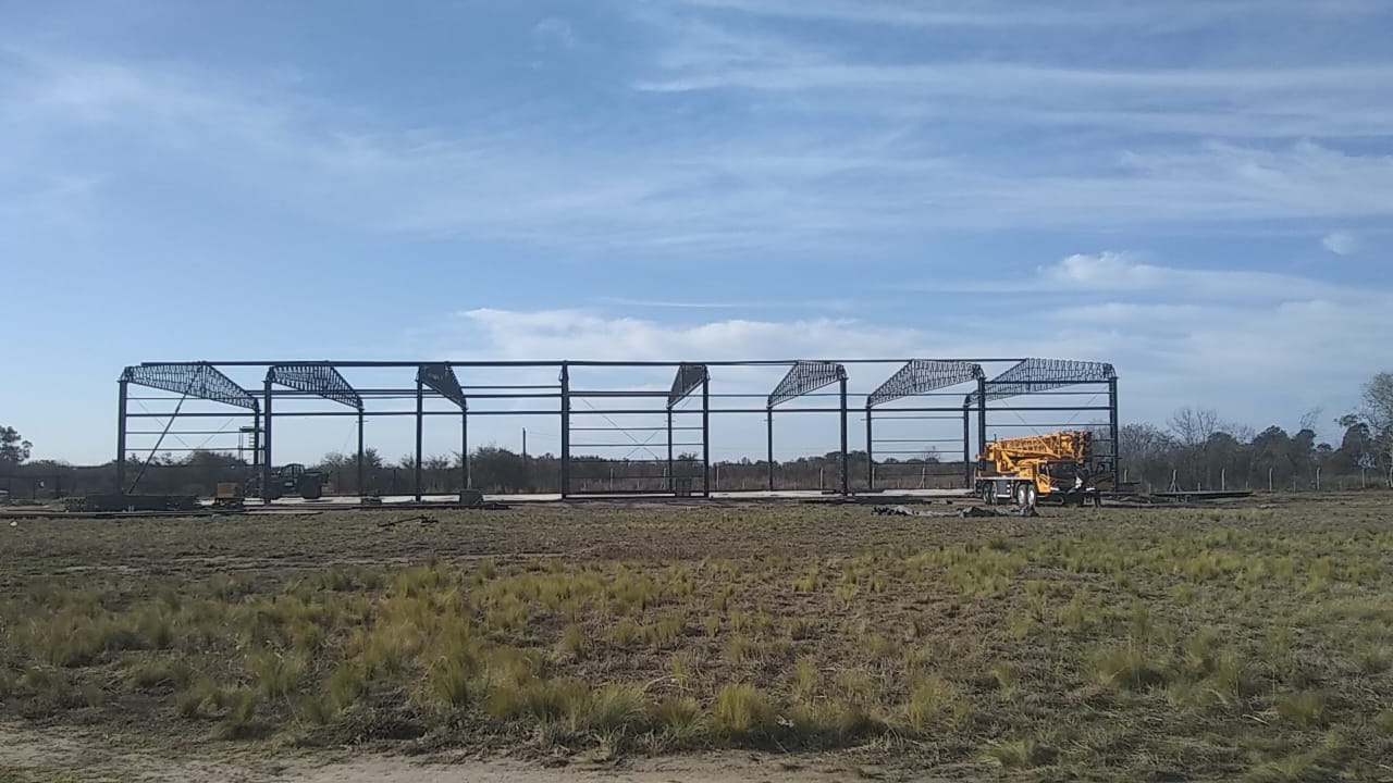 Galpón metálico para maquinaria agrícola